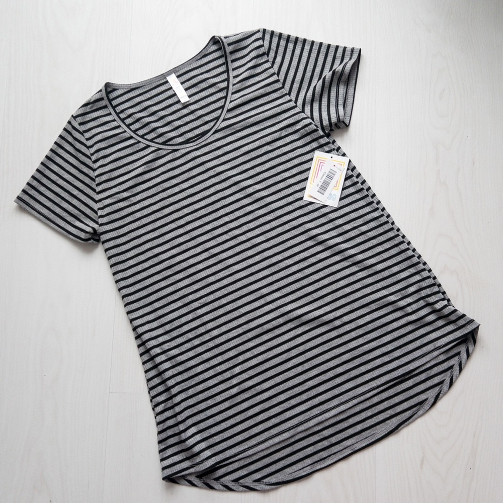 Lularoe Classic Tee